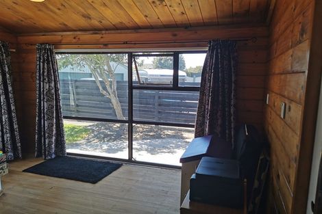 Photo of property in 18 Mcguire Street, Hawera, 4610