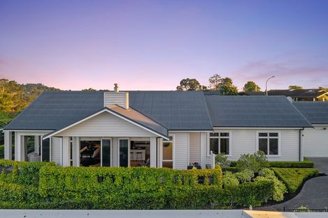 Photo of property in 6 York Terrace, Riverhead, 0820