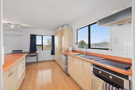 Photo of property in 38 Holmes Drive South, Massey, Auckland, 0614
