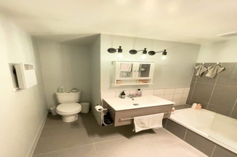 Photo of property in 5 Molyneux Avenue, Cromwell, 9310