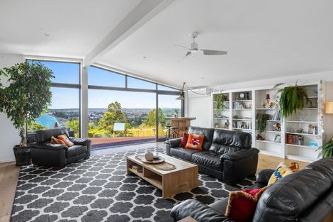 Photo of property in 10 Hillcrest Road, Hatfields Beach, Orewa, 0931