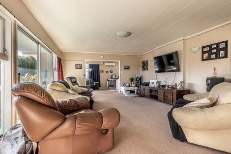 Photo of property in 53 Toru Road, Paraparaumu Beach, Paraparaumu, 5032