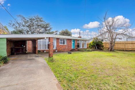 Photo of property in 156 Sunset Road, Unsworth Heights, Auckland, 0632