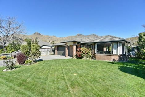 Photo of property in 39 Mauger Drive, Heathcote Valley, Christchurch, 8022