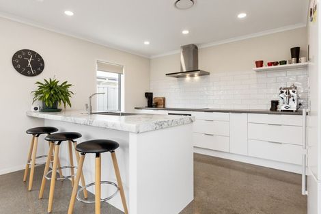 Photo of property in 40 Hurunui Drive, Te Awa, Napier, 4110