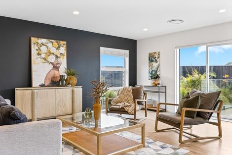 Photo of property in 7 Somerset Place, Stanmore Bay, Whangaparaoa, 0932