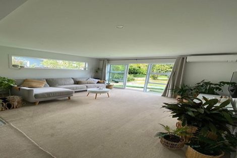 Photo of property in 35 Moana Road, Paraparaumu, 5032