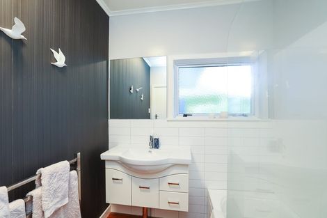 Photo of property in 120 Carrington Street, Lower Vogeltown, New Plymouth, 4310