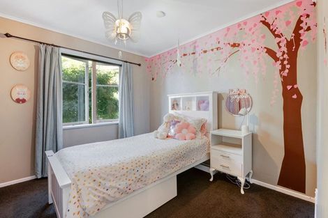 Photo of property in 1/14 Roband Avenue, Glenfield, Auckland, 0629