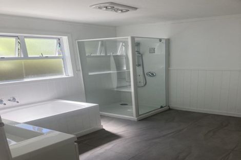 Photo of property in 195 Ngamotu Road, Spotswood, New Plymouth, 4310