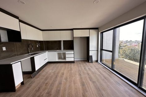 Photo of property in 309 Don Buck Road, Massey, Auckland, 0614