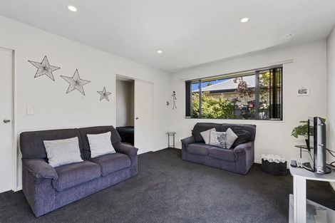 Photo of property in 2a Ferndown Lane, Bromley, Christchurch, 8062