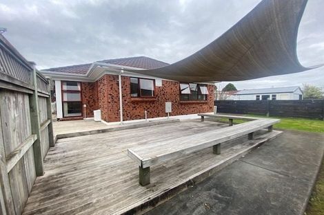 Photo of property in 2/2 Casuarina Road, Half Moon Bay, Auckland, 2012