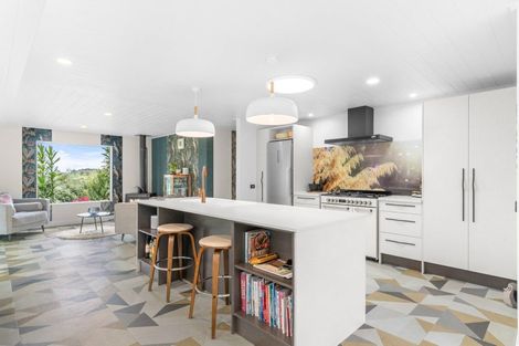 Photo of property in 215 Valley View Road, Otaika, Whangarei, 0170