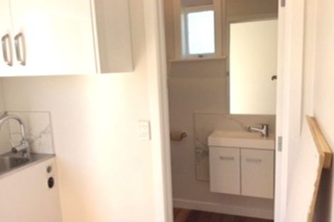 Photo of property in 33 Alma Road, Milford, Auckland, 0620