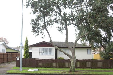 Photo of property in 23 Fiesta Drive, Half Moon Bay, Auckland, 2012