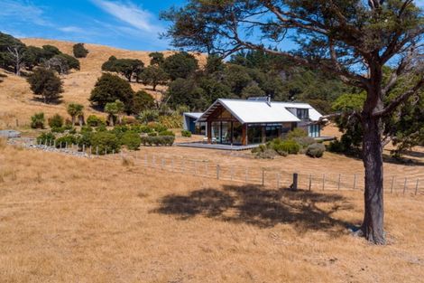 Photo of property in 354 Blue Rock Road, Ruakokoputuna, Martinborough, 5781