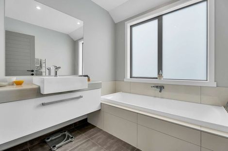 Photo of property in 4 Roseberry Place, Whitianga, 3510