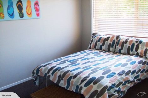 Photo of property in 2/34 Blacklock Avenue, Henderson, Auckland, 0612