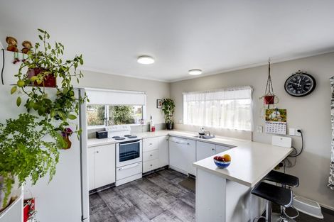 Photo of property in 1/2 Spriggs Crescent, Greenmeadows, Napier, 4112