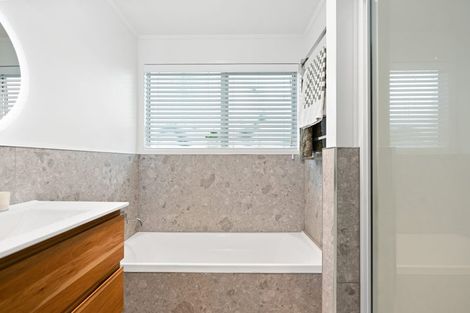 Photo of property in 5 Homestead Place, Glenview, Hamilton, 3206