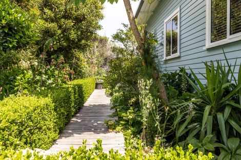 Photo of property in 24 Simla Avenue, Havelock North, 4130