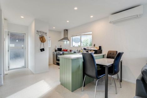 Photo of property in 3 Shepherds Road, Papakura, 2110