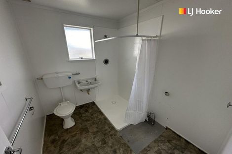 Photo of property in 105 Macandrew Road, South Dunedin, Dunedin, 9012