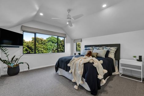 Photo of property in 5-7 Adam Lile Drive, Highlands Park, New Plymouth, 4312