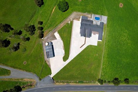 Photo of property in 759 Tuhikaramea Road, Ngahinapouri, Hamilton, 3290