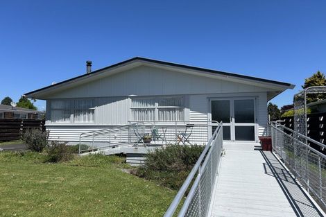 Photo of property in 4 Pohutukawa Drive, Tokoroa, 3420