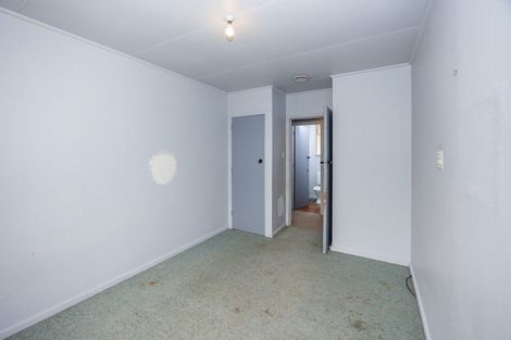 Photo of property in 42 Ross Crescent, Fairfield, Hamilton, 3214