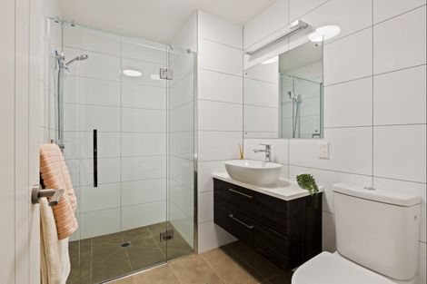 Photo of property in 48 Rewa Rewa Lane, Orewa, 0931