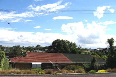 Photo of property in 2/2 Orewa Street, Torbay, Auckland, 0630