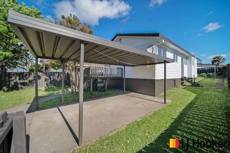 Photo of property in 3/10 Penion Drive, Flat Bush, Auckland, 2023