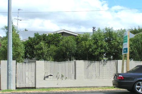 Photo of property in 22 Onewa Road, Northcote Point, Auckland, 0627