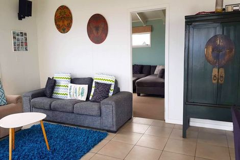 Photo of property in 23 Ocean View Road, Port Waikato, Tuakau, 2695