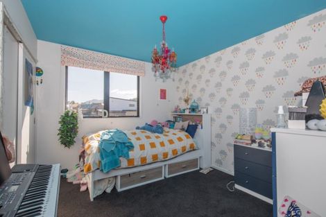 Photo of property in 4 Kapuka Lane, Wanaka, 9305