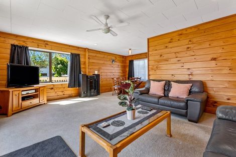 Photo of property in 124 Brightside Road, Stanmore Bay, Whangaparaoa, 0932