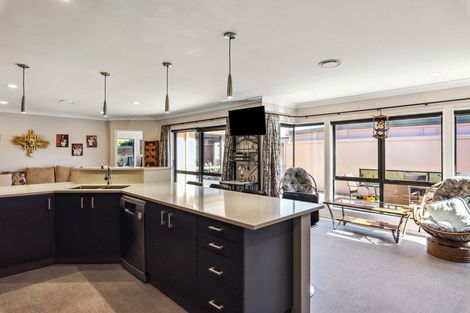 Photo of property in 59 Milne Drive, Paraparaumu, 5032