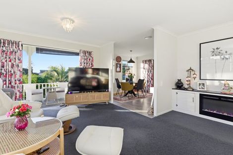 Photo of property in 2 Thornlea Drive, Welcome Bay, Tauranga, 3112