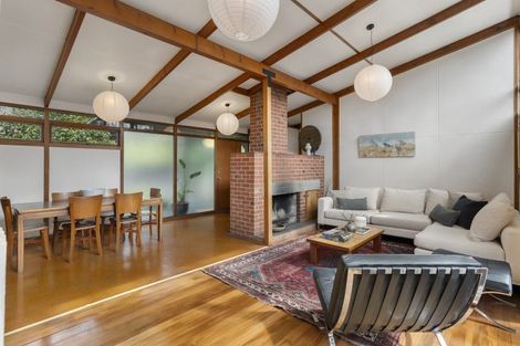 Photo of property in 52 Queenstown Road, Onehunga, Auckland, 1061