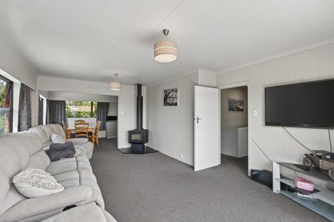 Photo of property in 46 Seaview Road, Marfell, New Plymouth, 4310