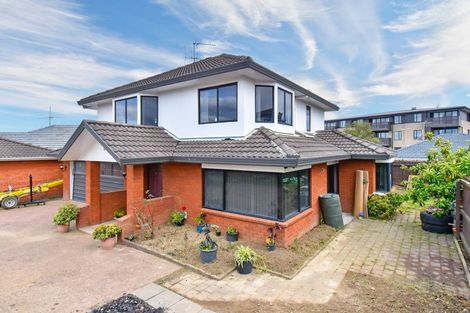 Photo of property in 3/26 Alfriston Road, Manurewa East, Auckland, 2102