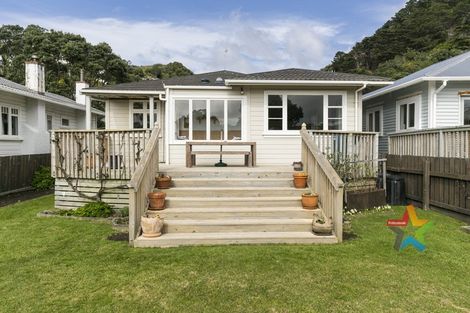 Photo of property in 13 Pinnacle Street, Seatoun, Wellington, 6022