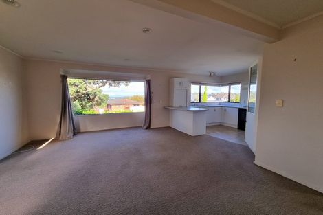 Photo of property in 39 Rosario Crescent, Red Beach, 0932