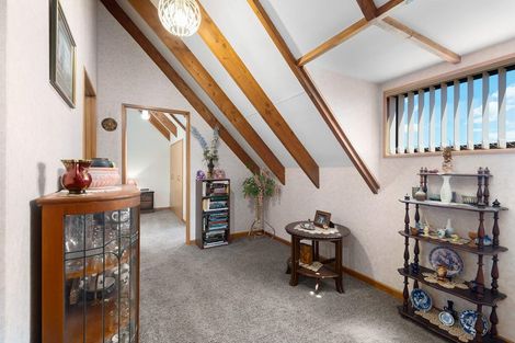 Photo of property in 74 Kinmont Crescent, Kinmont Park, Mosgiel, 9024