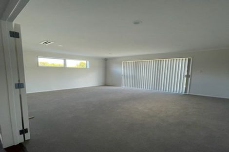 Photo of property in 30a Sorrel Crescent, Bucklands Beach, Auckland, 2012
