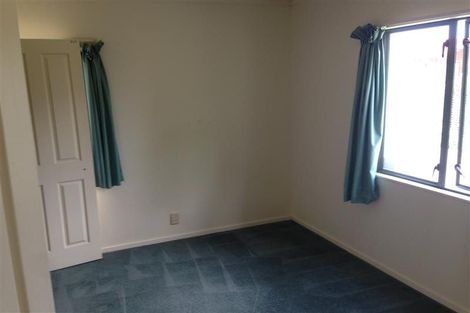 Photo of property in 19 Neta Grove, Henderson, Auckland, 0612