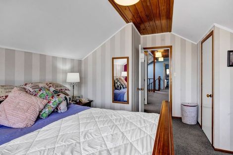 Photo of property in 70 Collins Street, Hawera, 4610